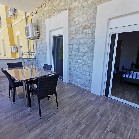 PUY Apartment Damir מראה חיצוני תמונה