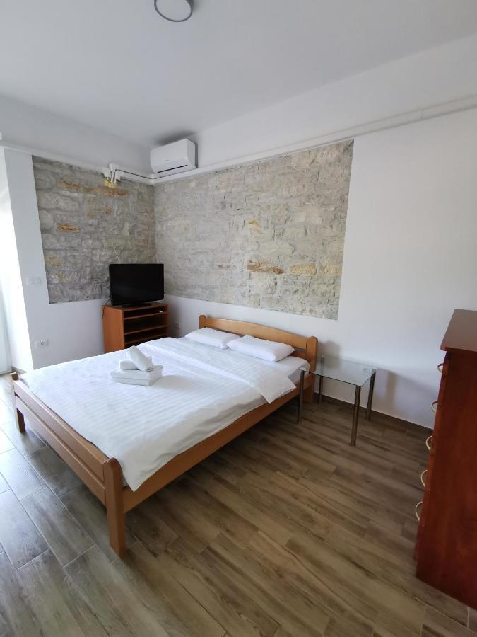 PUY Apartment Damir מראה חיצוני תמונה