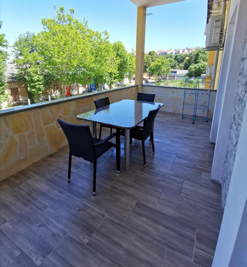 PUY Apartment Damir מראה חיצוני תמונה