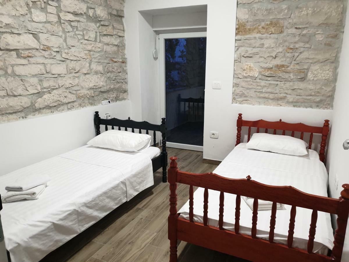 PUY Apartment Damir מראה חיצוני תמונה